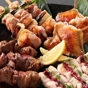 独自の仕入れ、伊達鶏、さつま赤鶏の刺し等