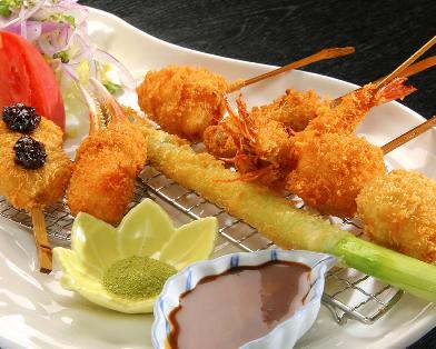 揚げたてが美味しい「串カツセット」