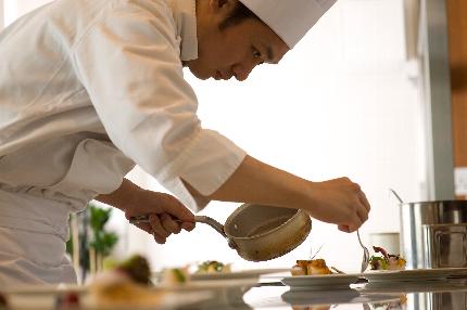 味と香り、見た目に訴える記憶に残る料理