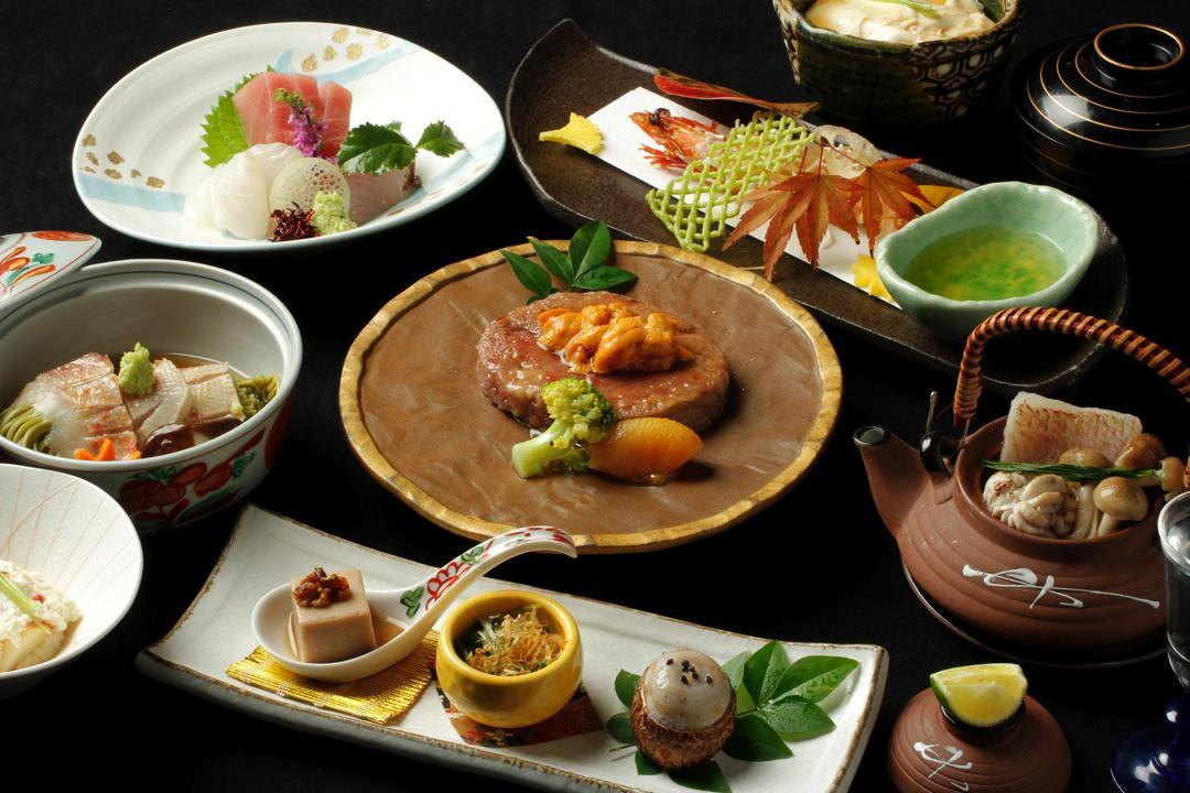 日本酒に合う肴・アラカルトメニュー多数