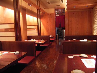落ち着きある店内です