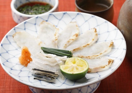冬は河豚もお出ししています