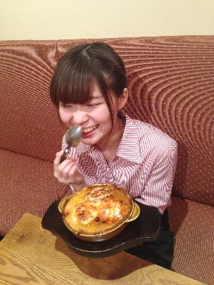 まかないは美味しいハンバーグ♪