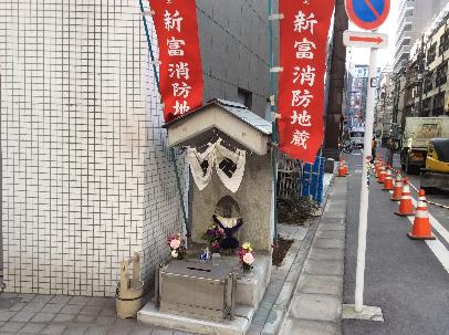 お地蔵さんも街を見守ります!(笑)