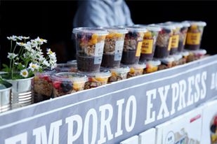 ファッションイベントに出店も