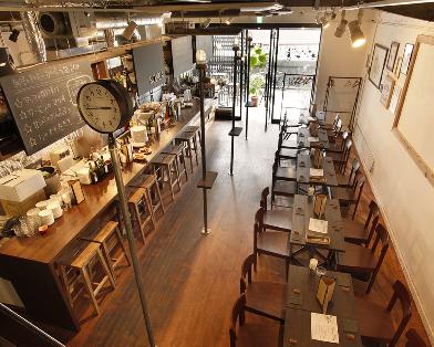 天井が高く開放感ある店舗です!