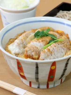 一押し!元気豚の「かつ丼セット」