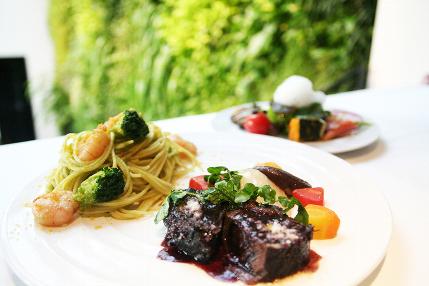素材にこだわった料理