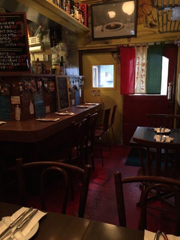 ギュウギュウで活気のある店内へ変貌します
