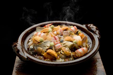 春の名物。貝尽くしご飯