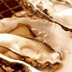 生産者様より直接仕入れる名物「焼き牡蠣」