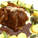 人気の牛ほほ肉