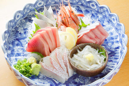 美味しい海鮮料理に豊富なお酒が特徴