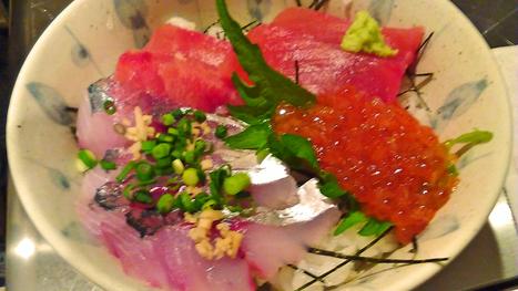 小田原港など各地から食材が届きます