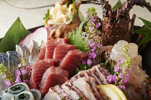 天然本鮪や旬の食材の調理技術を学べる環境