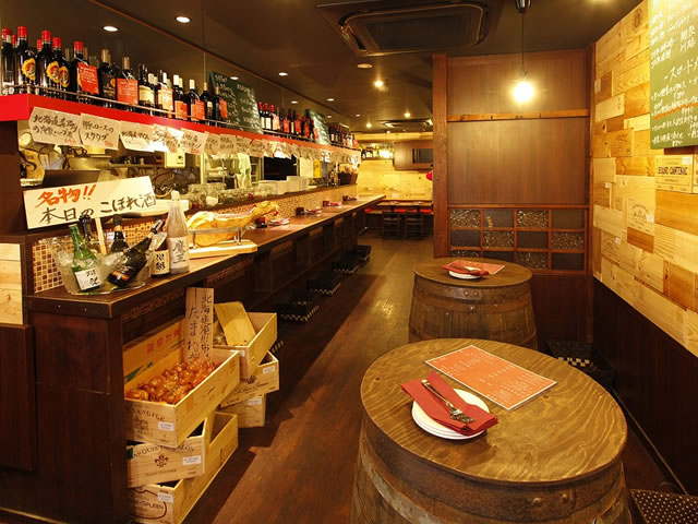 お客様が見渡せる店内