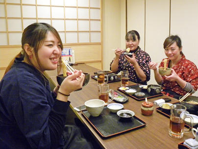 姉妹店も和気あいあいとした職場が多いです