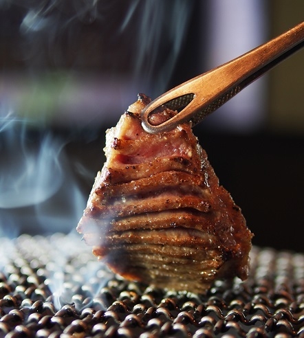 神戸牛炭火焼肉 日本橋イタダキ