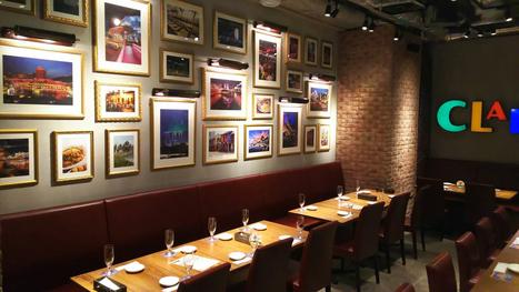 きれいな店内にシンガポールの写真