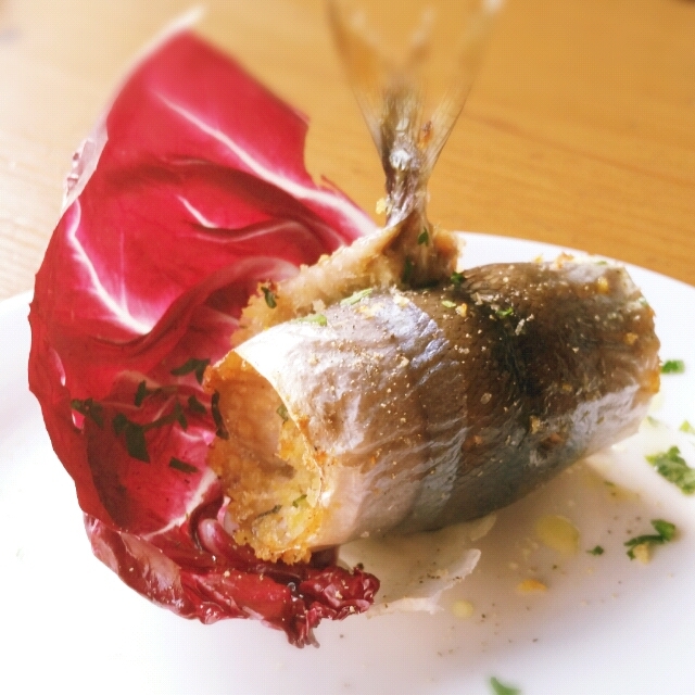 料理写真一例です。秋刀魚のベッカフィーコ