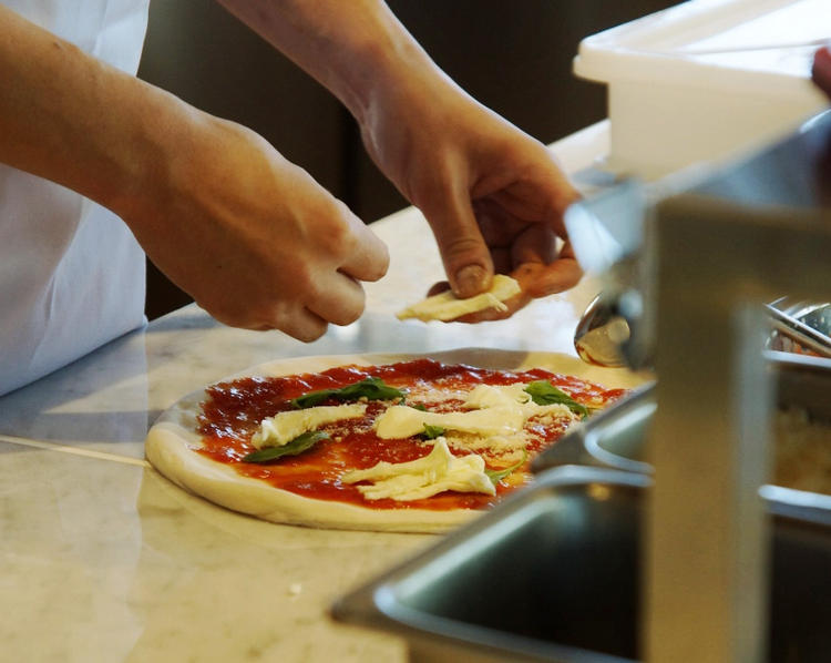 PIZZERIA 1830 南大沢