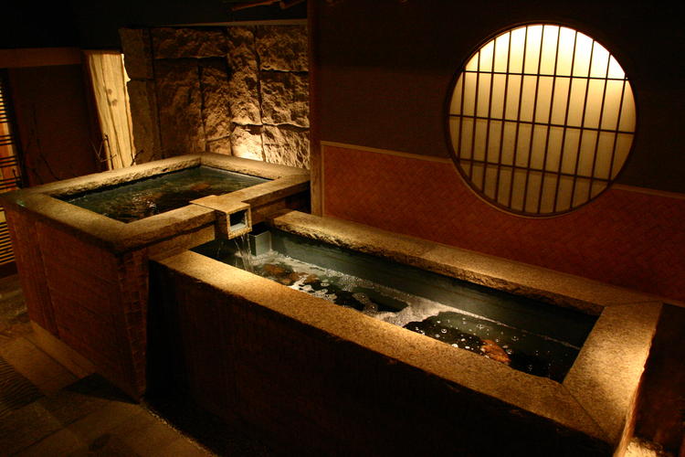 店内生簀