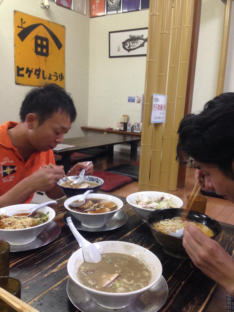 食べ歩きは国内外でも!食べまくれ(笑)