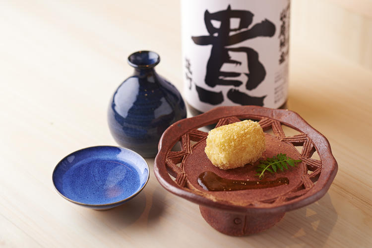 一皿ごとにマリアージュされた日本酒を提供