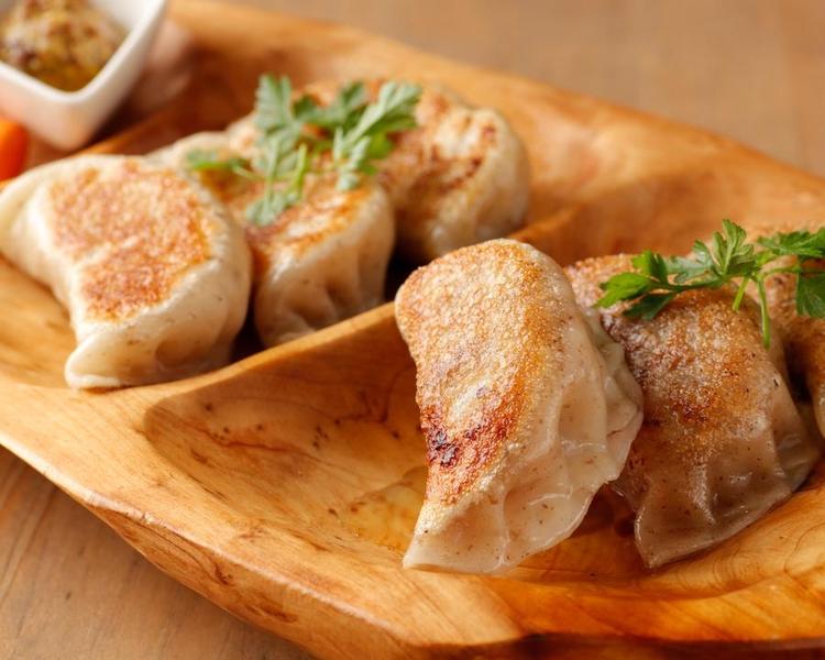 店名を冠する”餃子”!