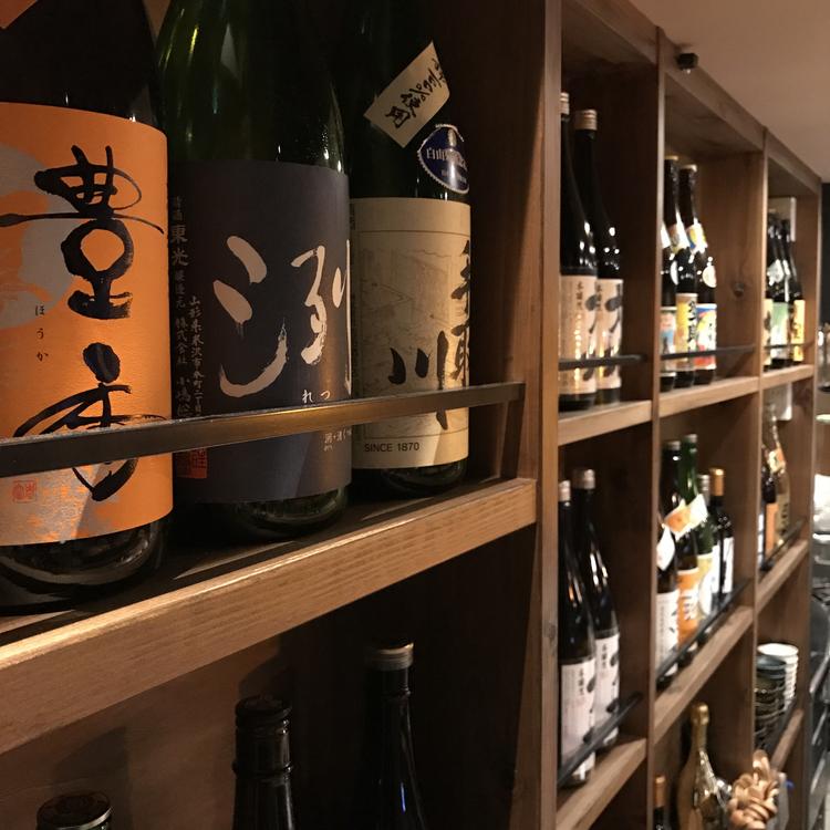 季節ごとに仕入れる日本酒が豊富です