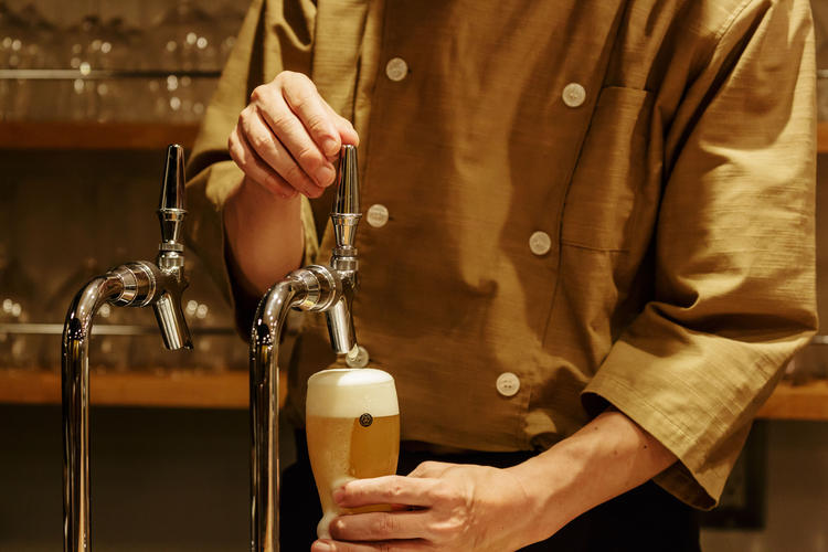 樽生ビールのサービス技術も学べます