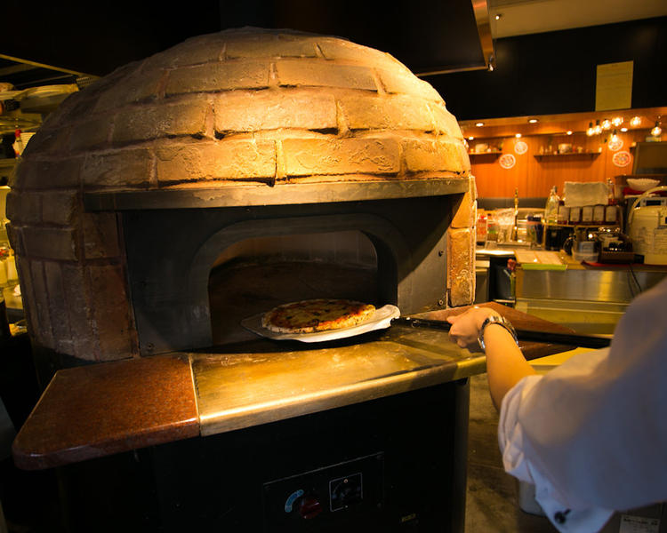 PIZZA石釜を設置
