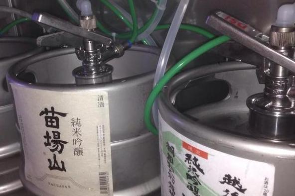 首都圏内でもめずらしい樽詰めの日本酒!