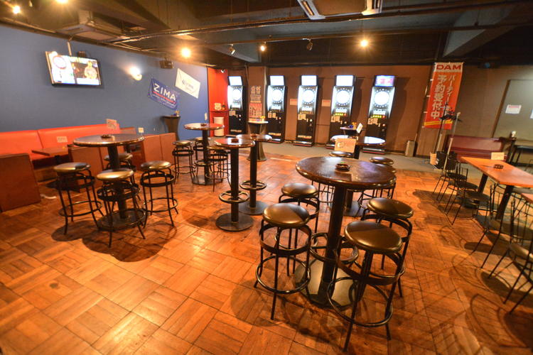 アミューズメントバーJ HOUSE