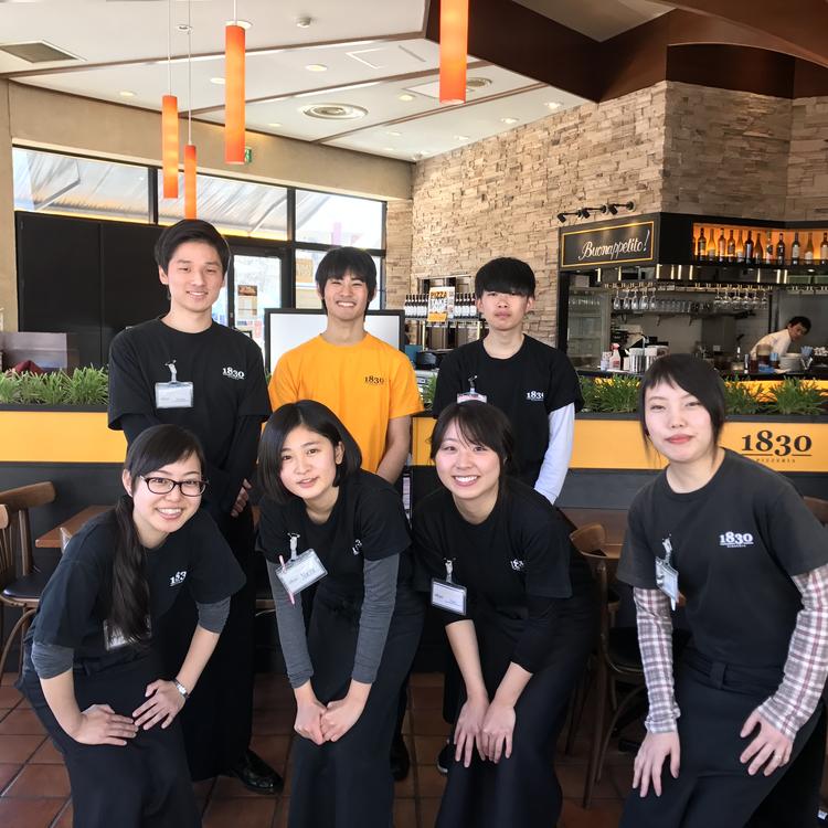 20代の若いスタッフが多いです