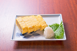 盛り付けや食器にもこだわりが