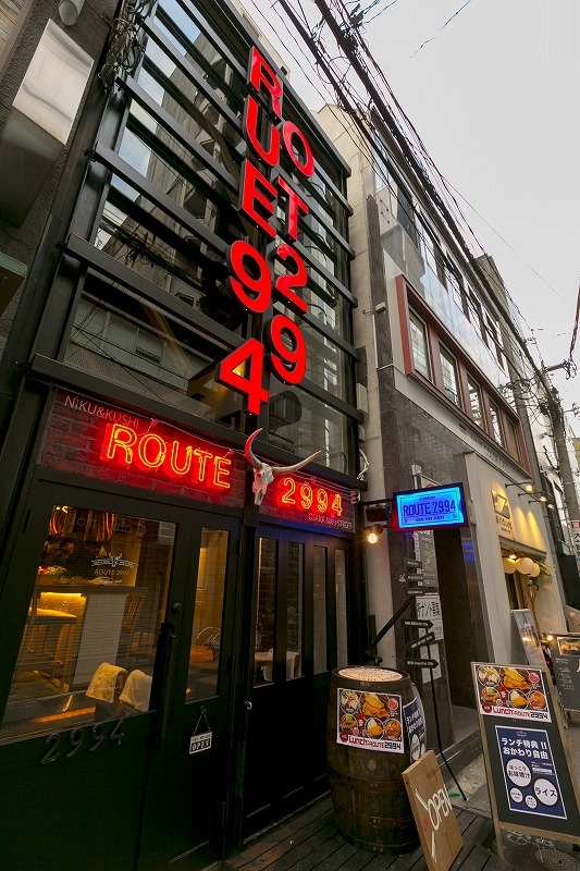 系列店の迫力あるファザードです!