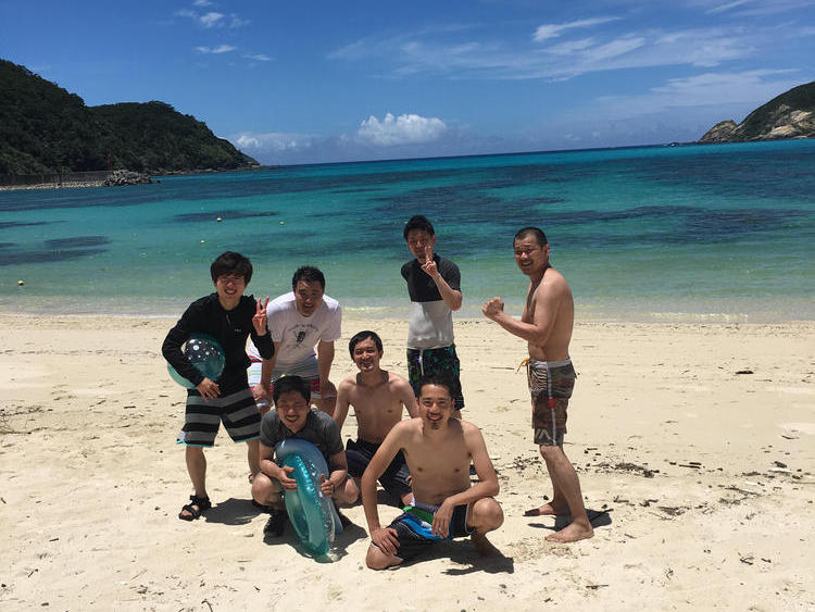 社員旅行は沖縄・慶良間諸島へ