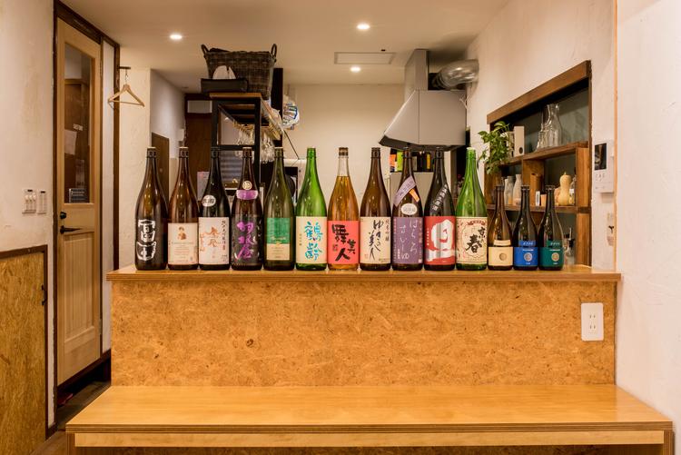 日本酒一例。古酒などの珍しいお酒も。