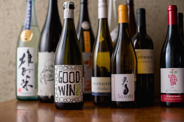 ワインはビオを中心に、日本酒も用意してま