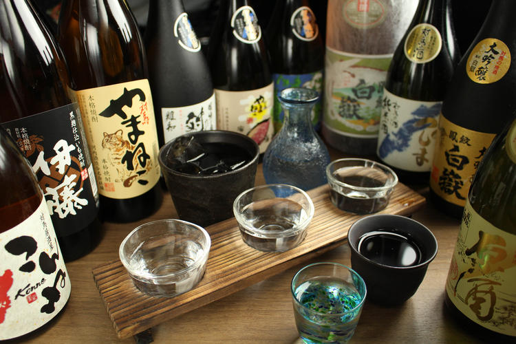 対馬の地酒を豊富にご用意しています