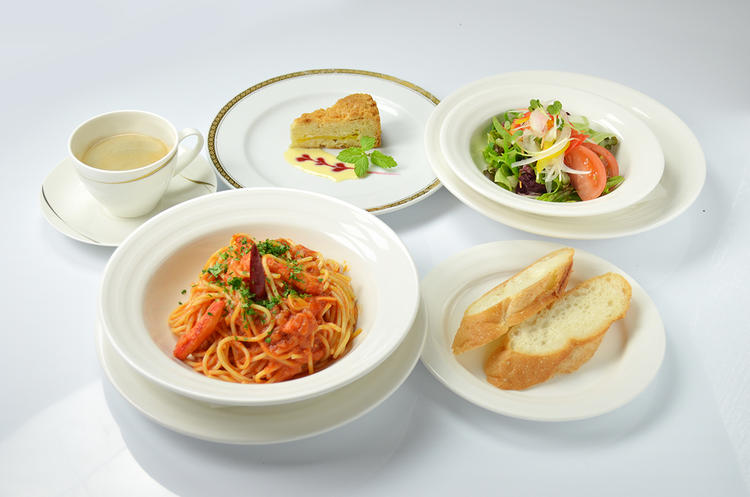 洋食(トマトソースパスタセット)
