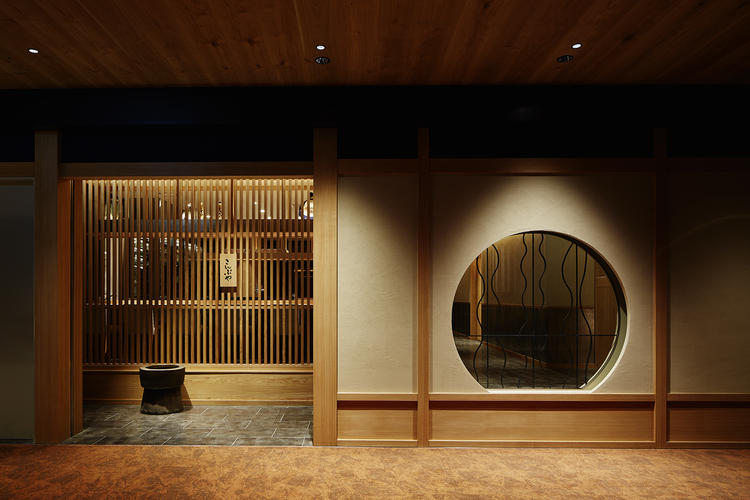 和・洋様々なブランドを多数展開