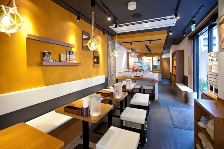 お洒落で綺麗な店内!