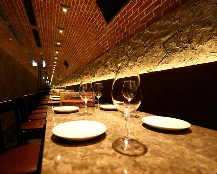 ワインバル 八十郎商店