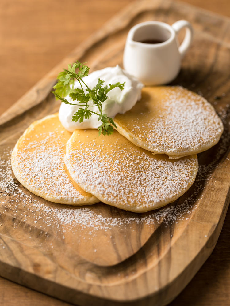 1号店で好評の自家製パンケーキ