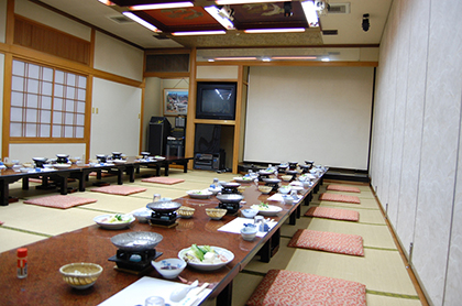 こちらはお座敷。宴会が行われます。