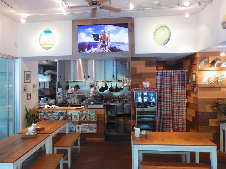 BONDI CAFE YOYOGI BEACH PARK