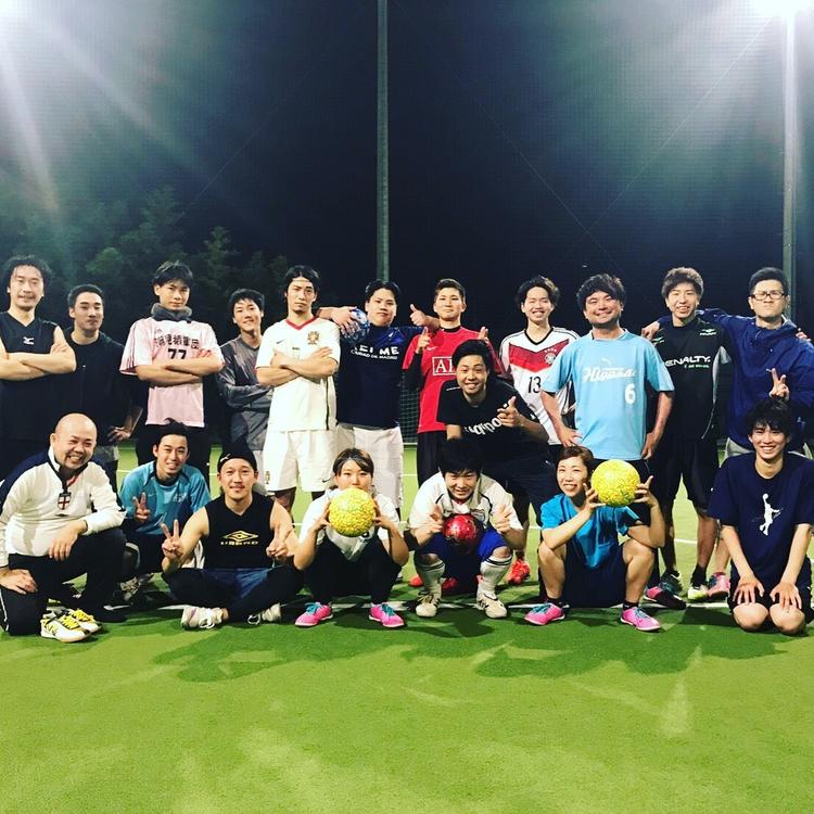 遊ぶ時は全力で遊ぶ!フットサル部