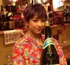 スタイリッシュであたたかい雰囲気のお店♪